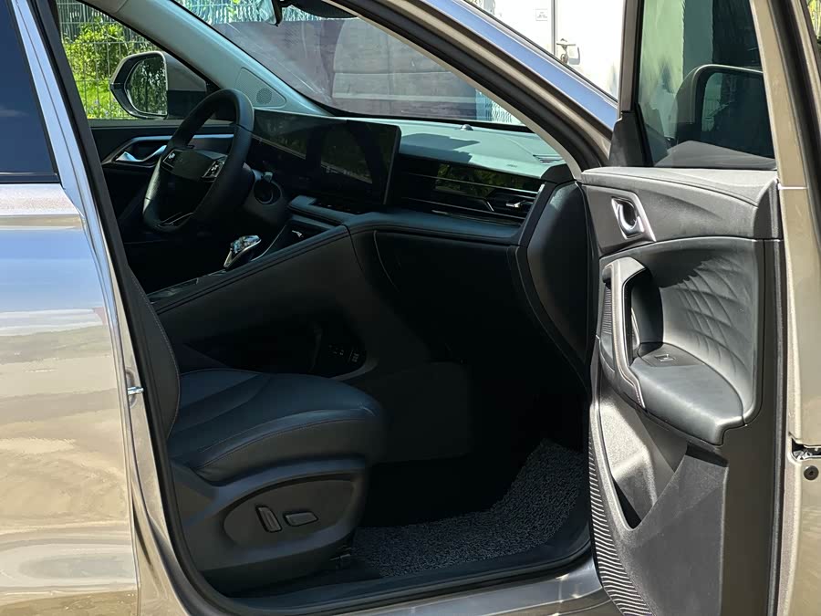 Roewe RX5 New Energy 2022 изображение автомобиля #10