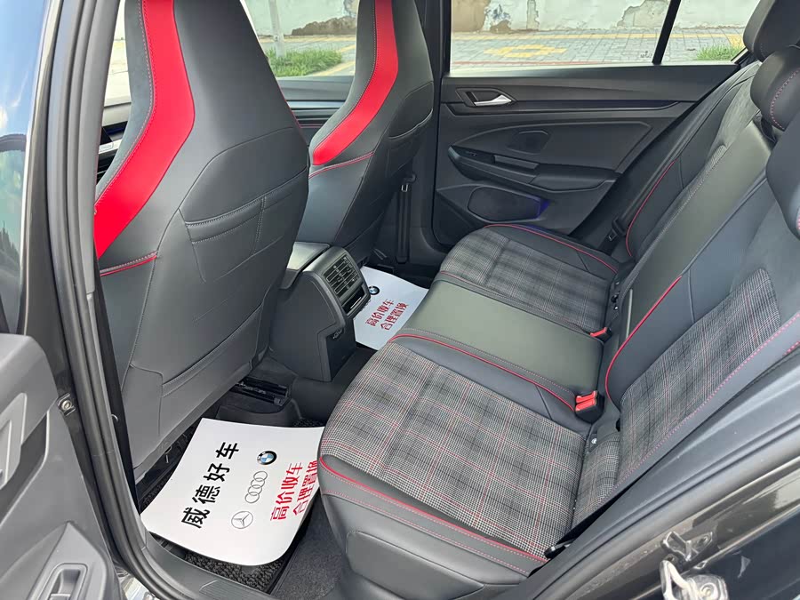 Volkswagen GolfGTI 2022 car image #10