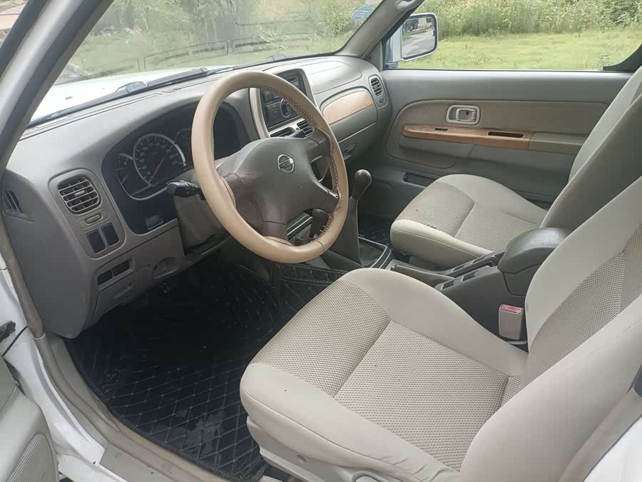 日产 日产帕拉丁 2009 汽车图片 #10