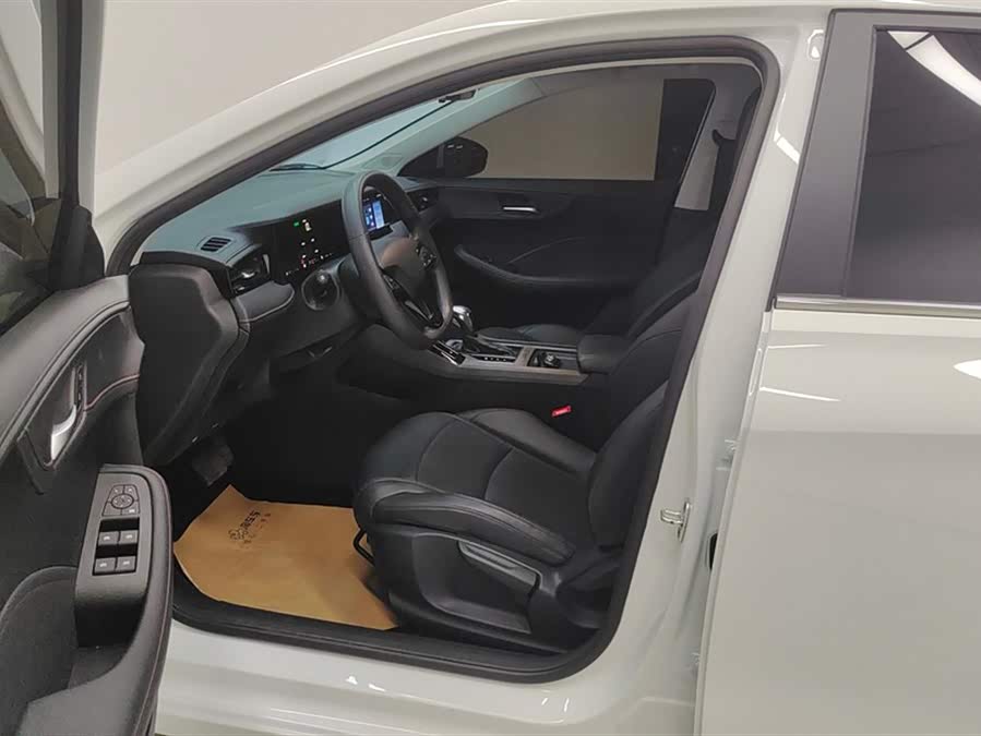 Roewe i5 2024 car image #10