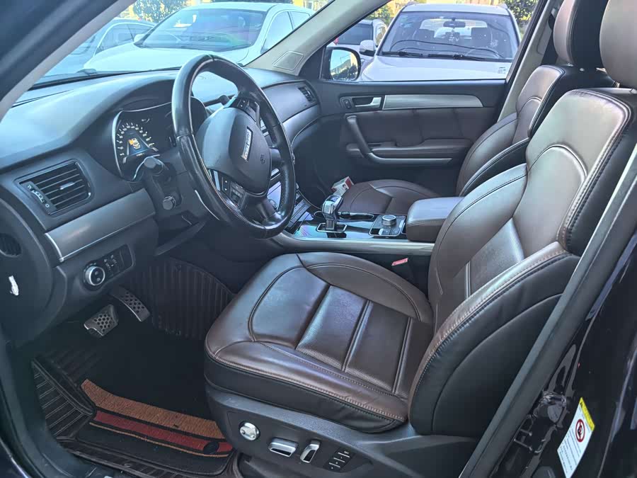 Haval H8 2018 car image #10