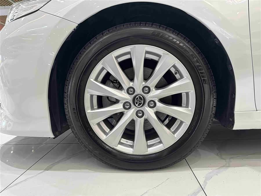 Toyota Camry 2020 car image #10