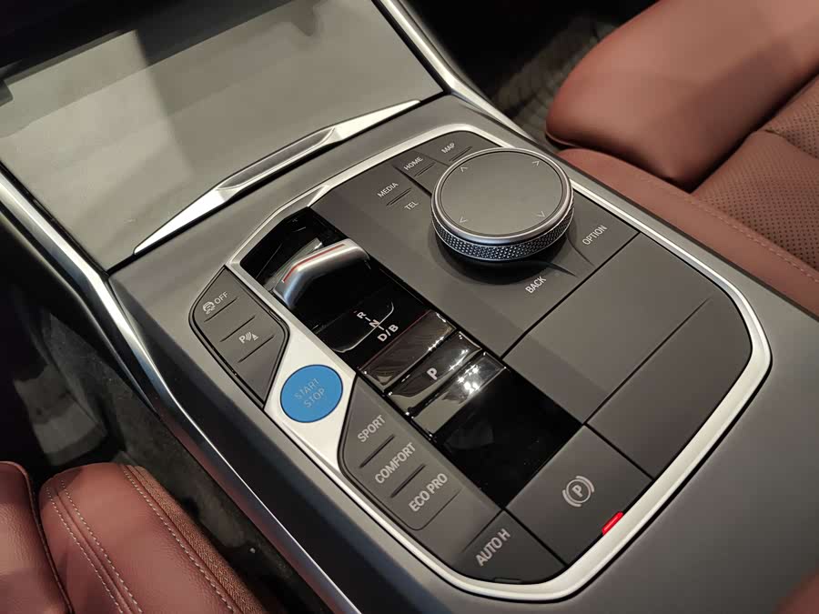 BMW i3 #10 BMW i3 car image #10