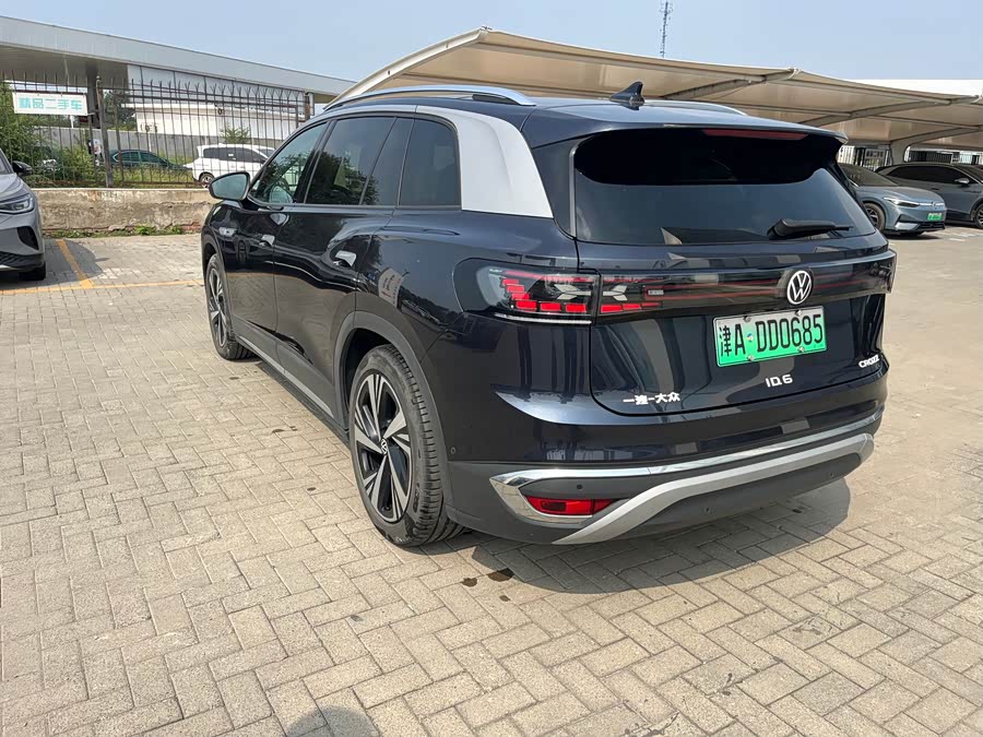 Volkswagen ID.6 Crozz 2024 #10 Volkswagen ID.6 Crozz 2024 immagine di auto #10