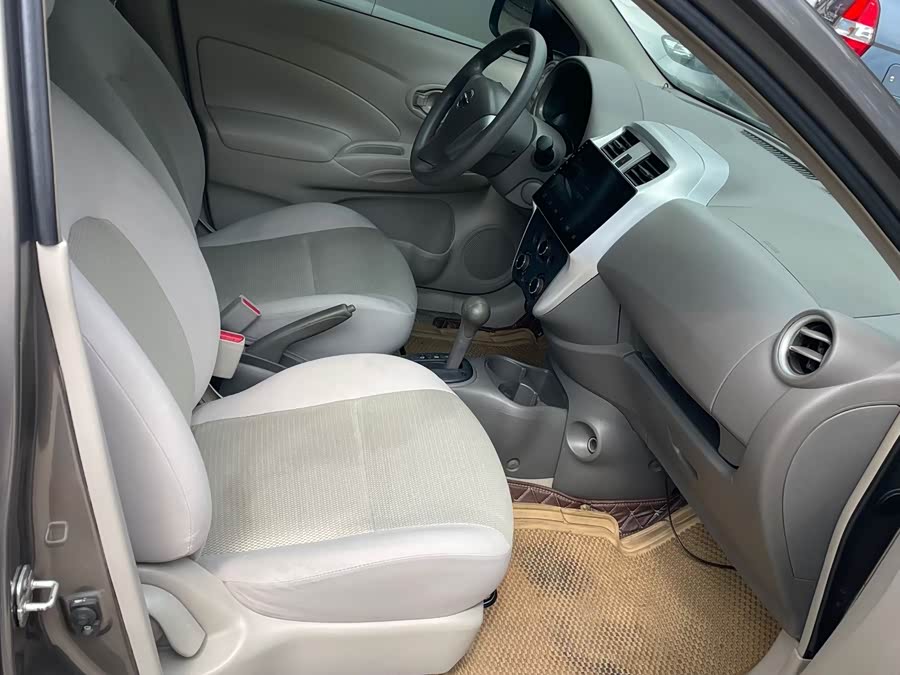 Nissan Sunny 2017 #10 Nissan Sunny 2017 car image #10