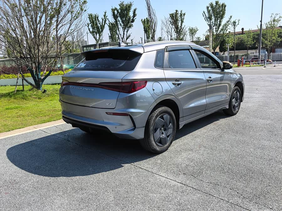 BYD e2 2024 #10 BYD e2 2024 immagine di auto #10