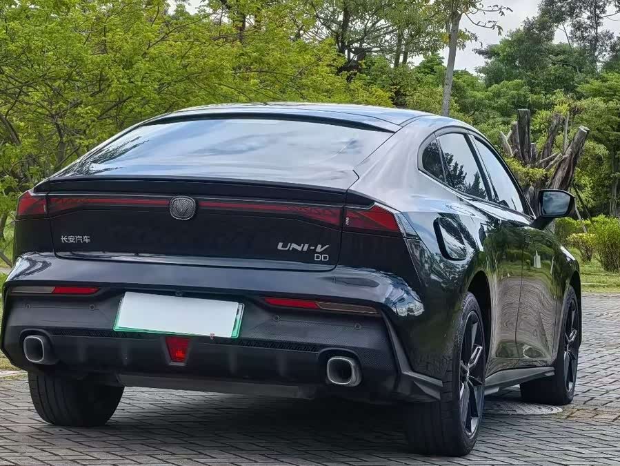 Changan UNI-V iDD 2023 #10 Changan UNI-V iDD 2023 car image #10