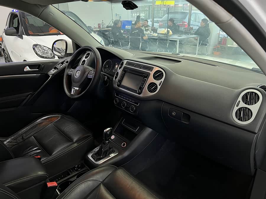 Volkswagen Tiguan 2016 #10 Volkswagen Tiguan 2016 car image #10
