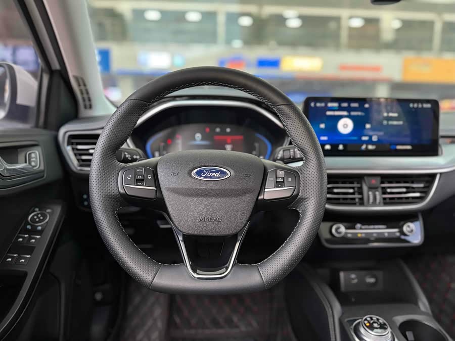 Ford Focus Active 2021 #10 Ford Focus Active 2021 car image #10