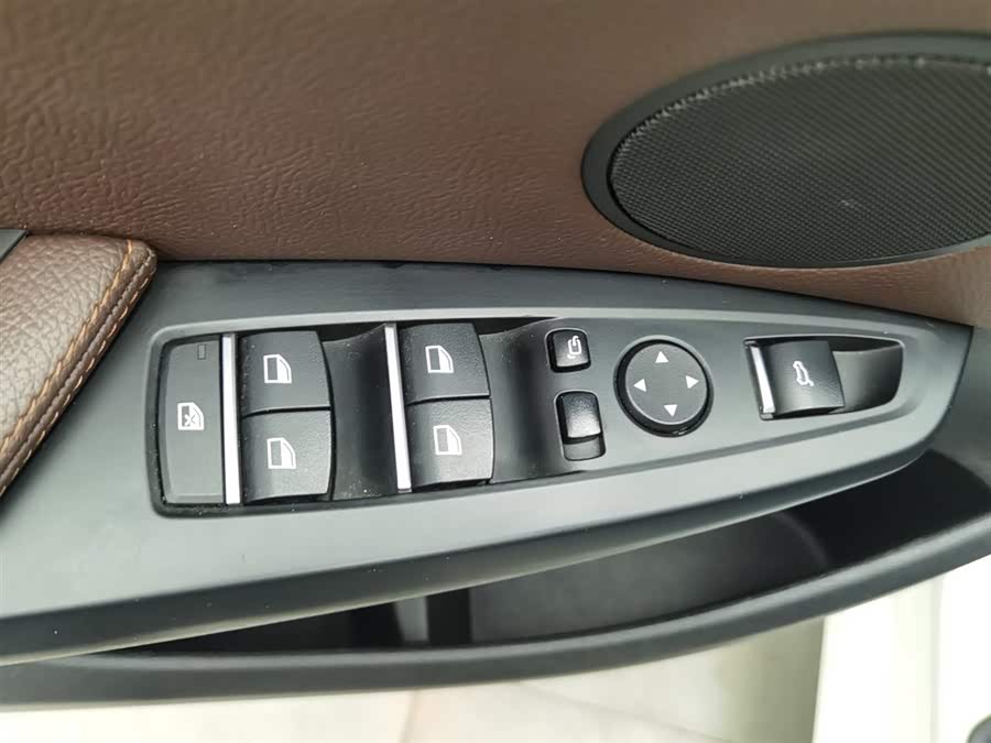 BMW X4 2017 car image #10