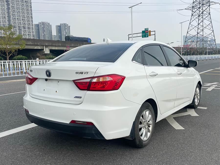 Changan Alsvin V7 2015 car image #10