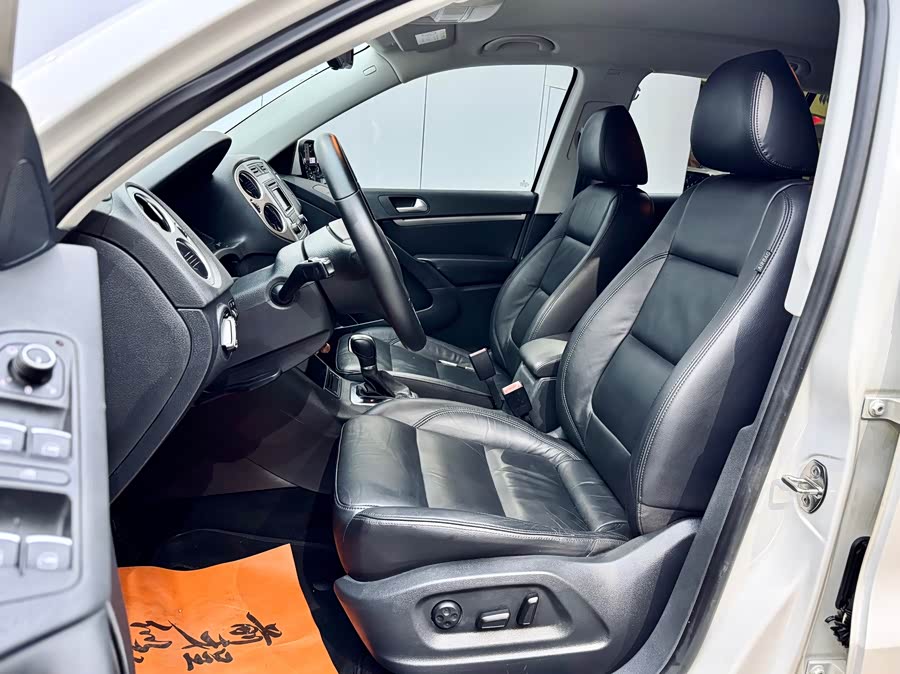 Volkswagen Tiguan 2015 car image #10