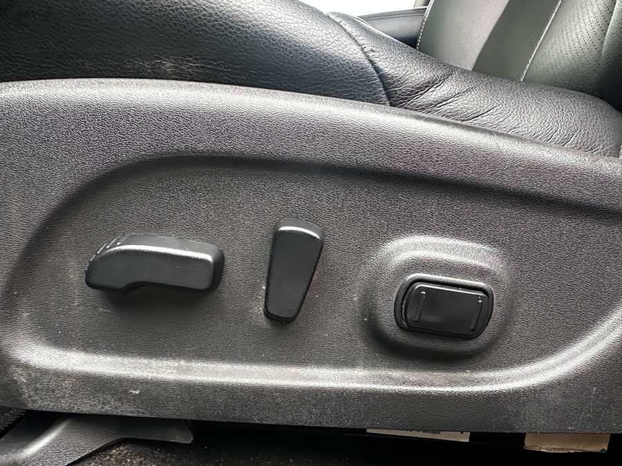 Nissan Murano 2018 immagine di auto #10