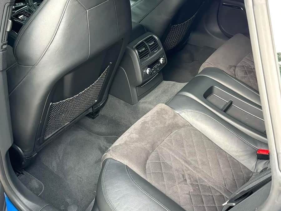 Audi S7 2015 car image #10