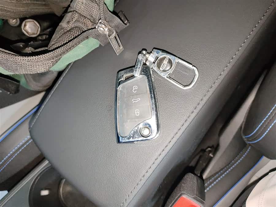 Volkswagen Tayron GTE 2023 car image #10