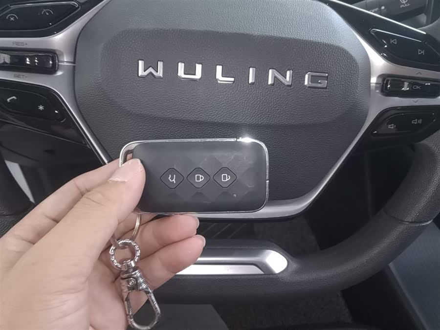 五菱汽车 五菱E5 2024 汽车图片 #10