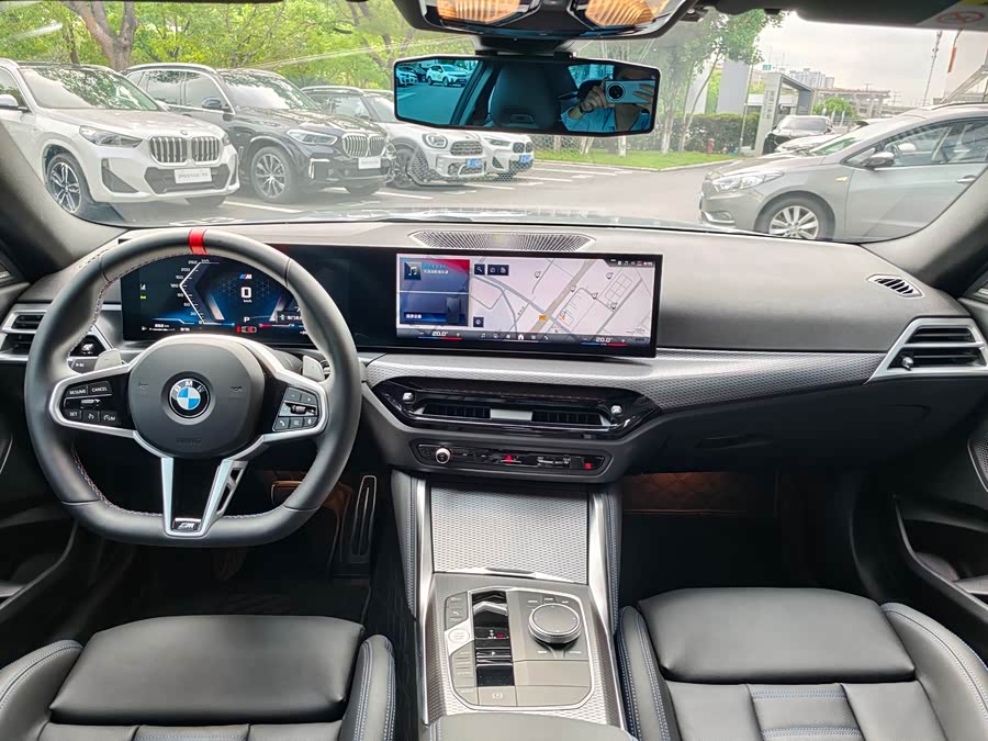 BMW M240i 2025 immagine di auto #10