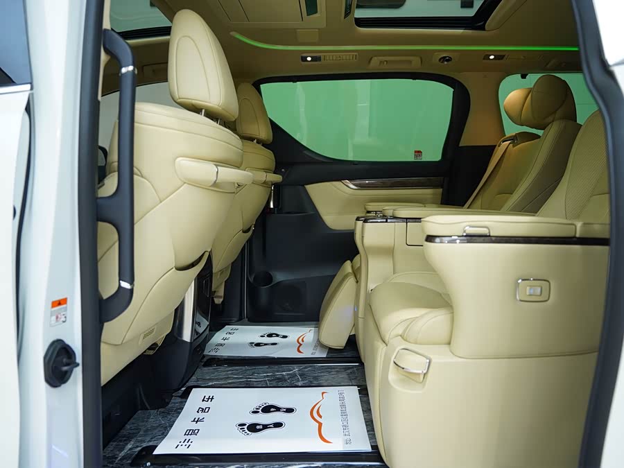 Toyota Alphard 2022 immagine di auto #10