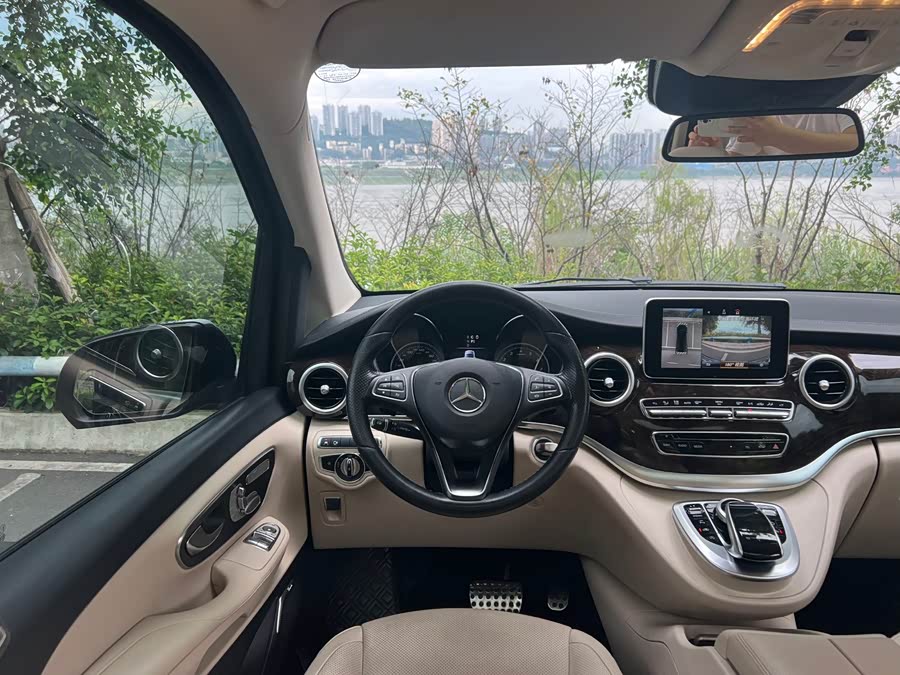 Mercedes-Benz V Class 2019 #10 Mercedes-Benz V Class 2019 car image #10