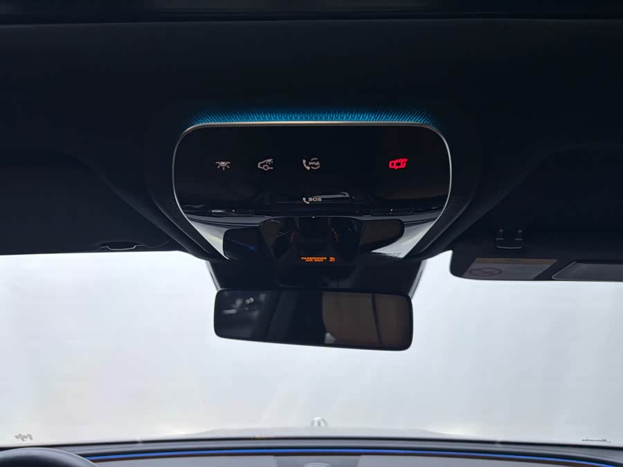 Mercedes-Benz E Class New Energy 2025 car image #10