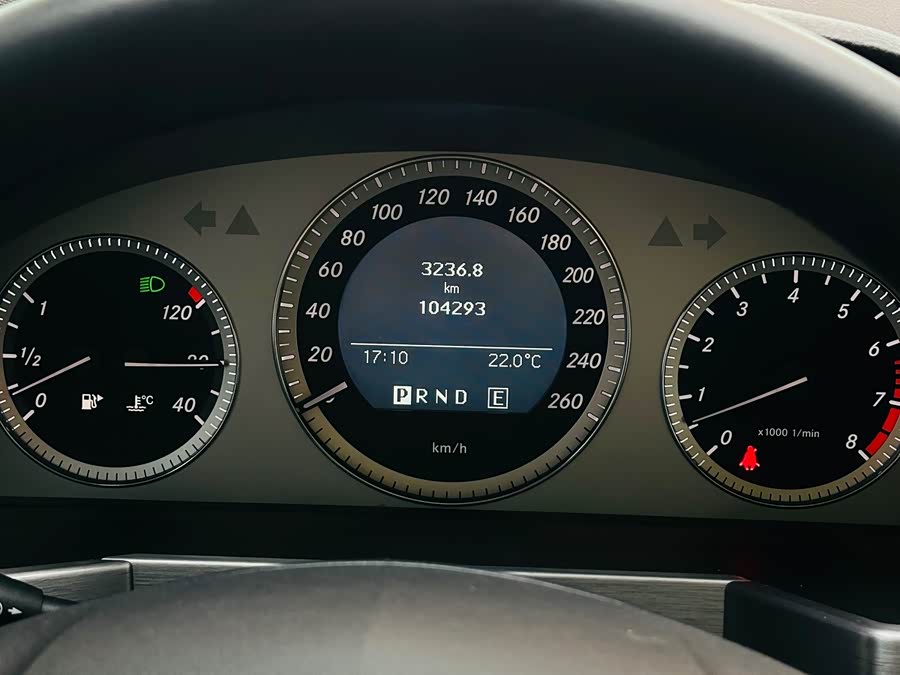 Mercedes-Benz GLK Class (Imported) 2010 #10 Mercedes-Benz GLK Class (Imported) 2010 car image #10