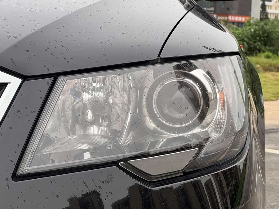 Skoda Superb 2013 car image #10
