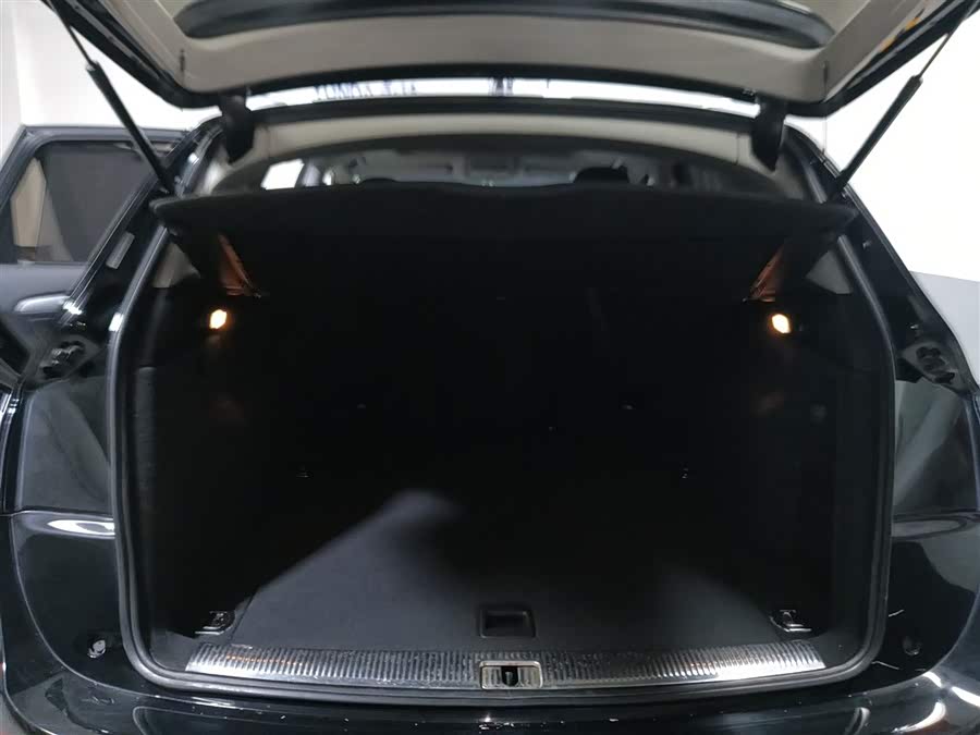 Audi Q5 (Imported) 2016 car image #10