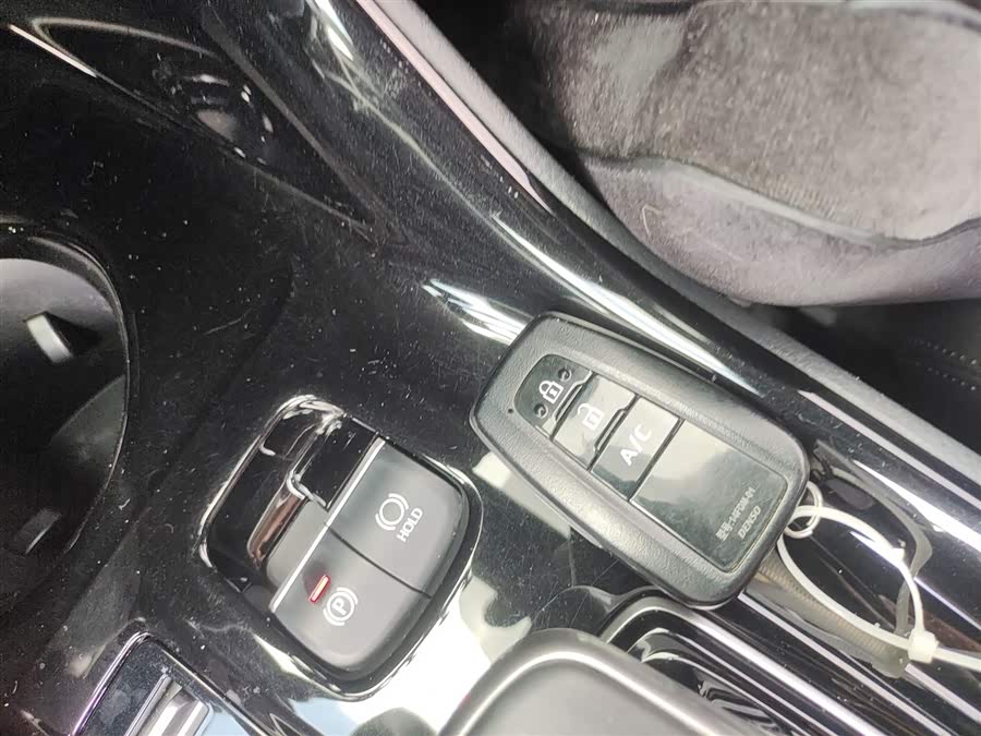 Toyota Izoa E 2020 #10 Toyota Izoa E 2020 imagen de coche #10