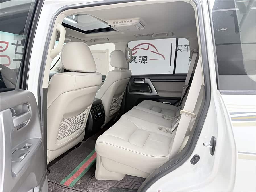 Toyota Land Cruiser 2009 #10 Toyota Land Cruiser 2009 car image #10