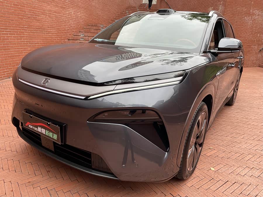 BYD Tang L 2025 immagine di auto #10