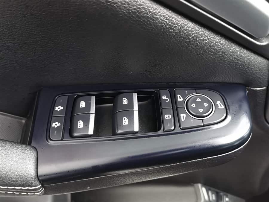 比亚迪 唐 2018 汽车图片 #10