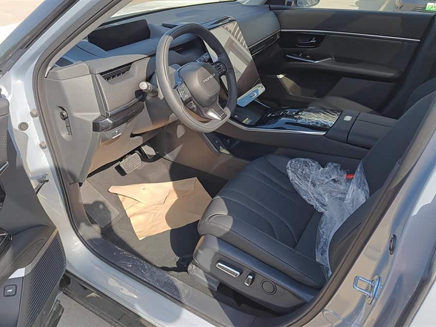 Honda P7 2025 car image #10