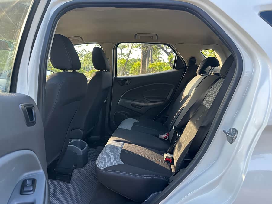 Ford EcoSport 2015 #10 Ford EcoSport 2015 car image #10