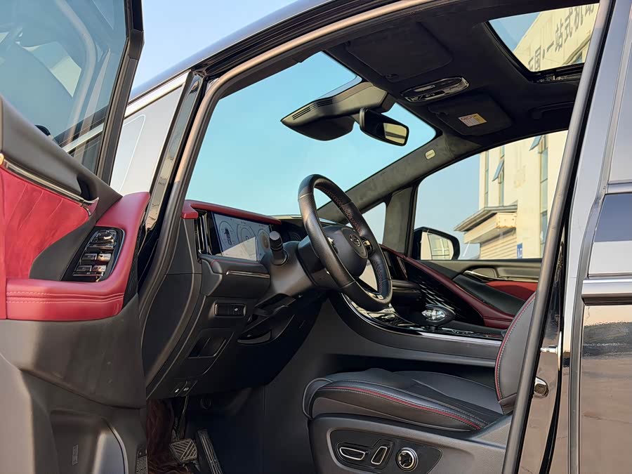 GAC Trumpchi M8 2023 #10 GAC Trumpchi M8 2023 car image #10