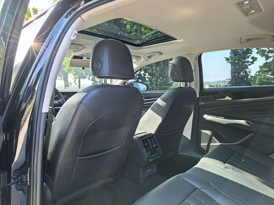 Volkswagen Passat New Energy 2019 immagine di auto #10