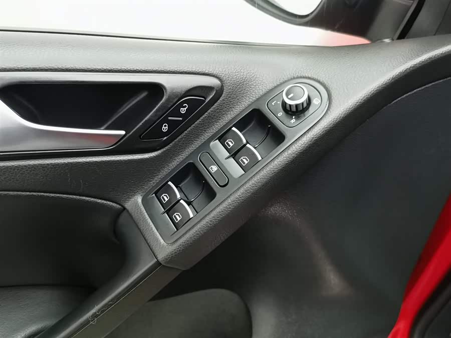 Volkswagen GolfGTI 2011 #10 Volkswagen GolfGTI 2011 car image #10