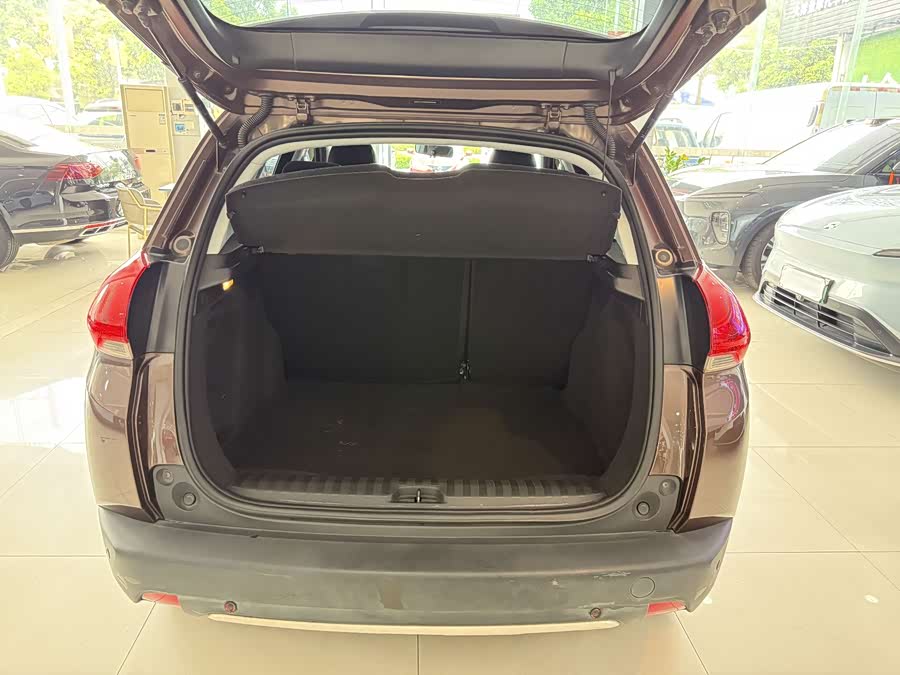 Peugeot 2008 2014 image de voiture #10