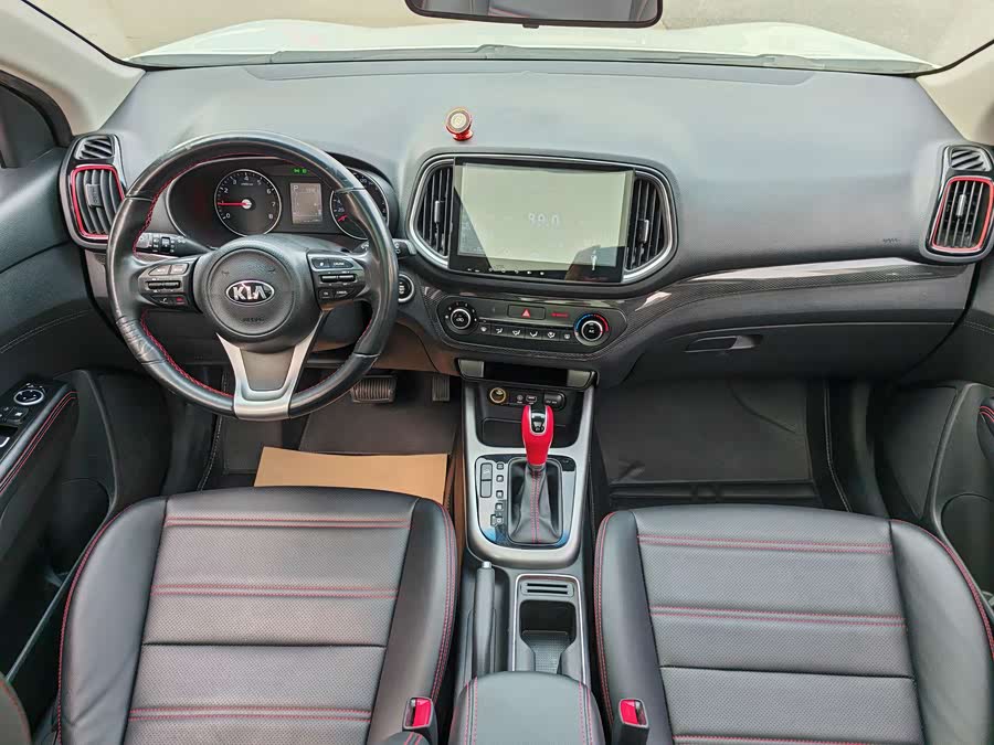 Kia Stonic 2017 car image #10