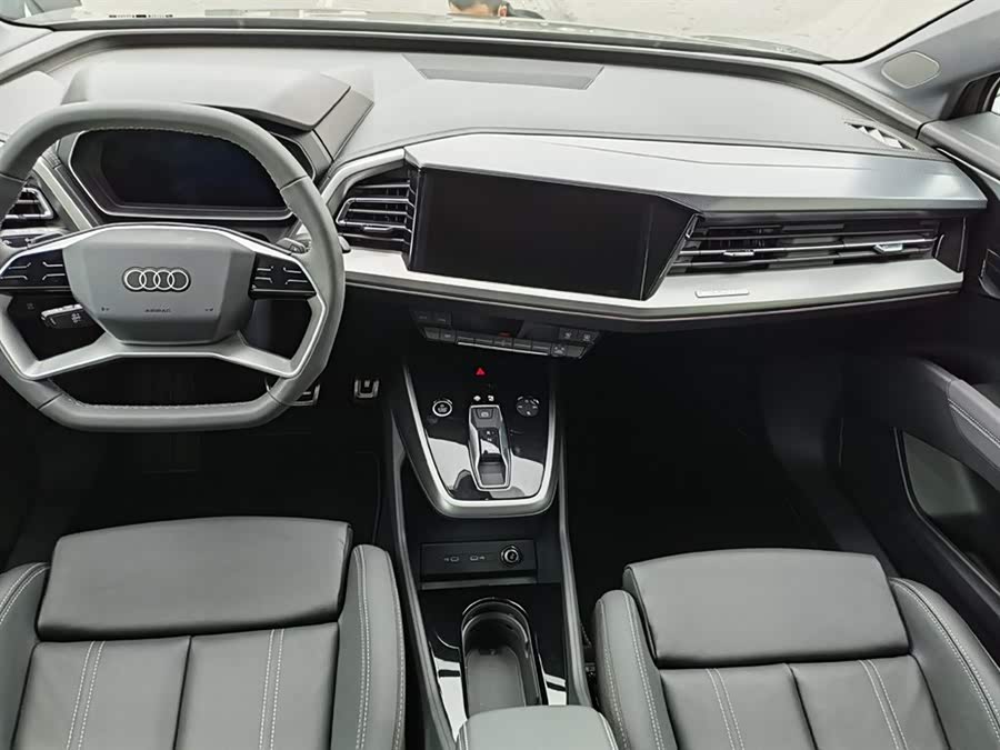 Audi Q4 e-tron 2022 imagem de carro #10