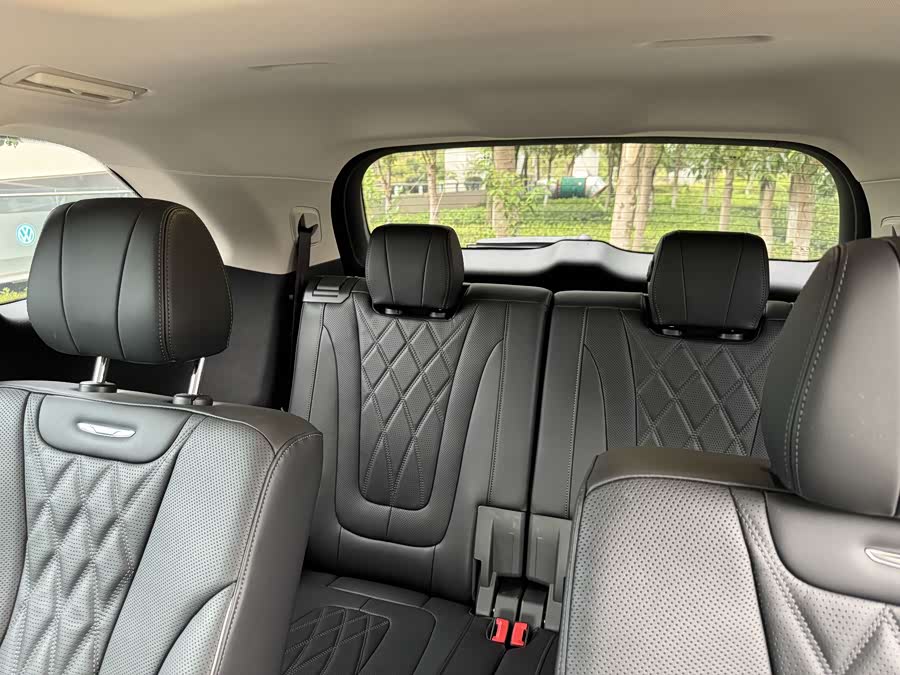 HongQi HS7 PHEV 2024 car image #10