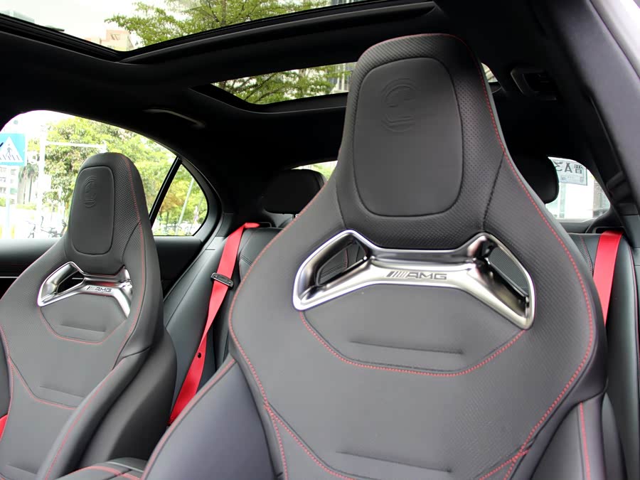 Mercedes-Benz C AMG New Energy 2024 изображение автомобиля #10