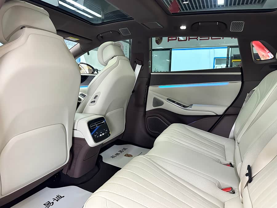 Denza Z9GT 2025 immagine di auto #10