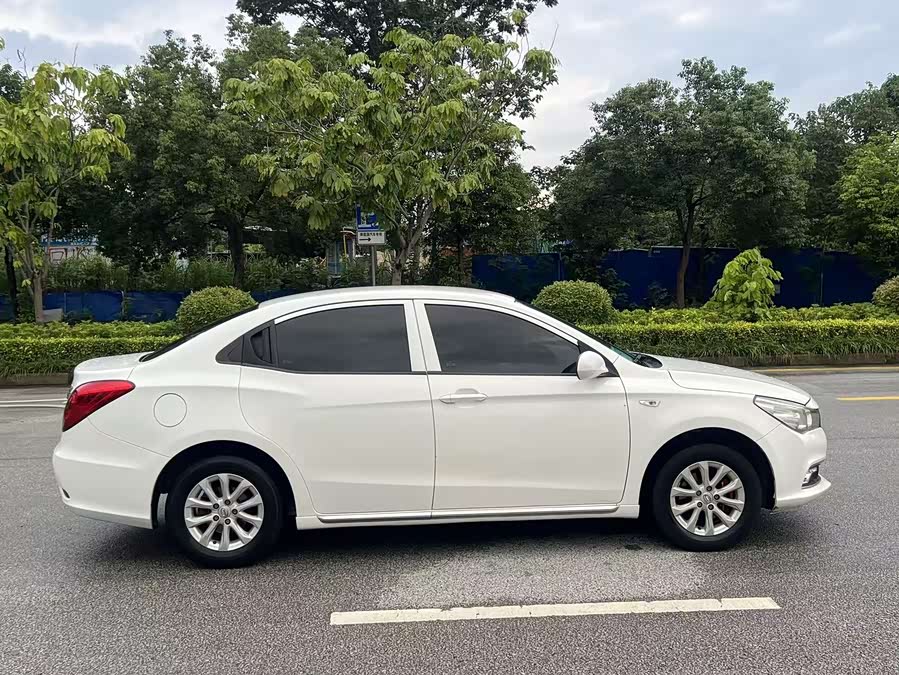 GAC Trumpchi GA3S 2017 imagem de carro #10
