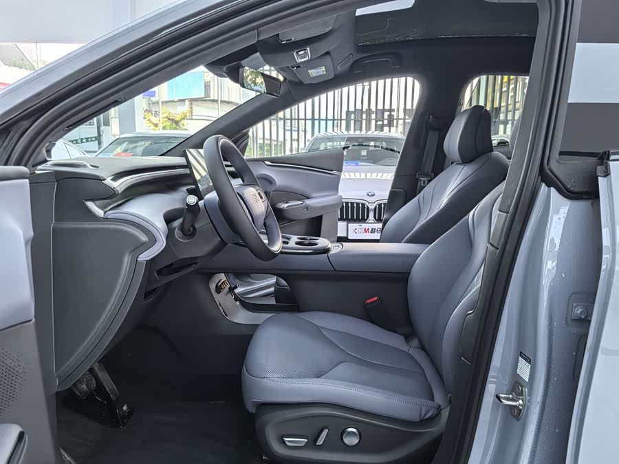 Xpeng G7 2025 صورة سيارة #10