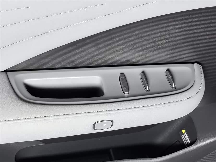 日产 日产N7 2025 汽车图片 #10