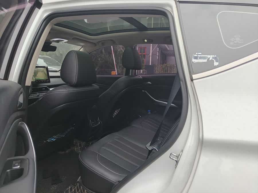 BYD Song New Energy 2018 #10 BYD Song New Energy 2018 car image #10