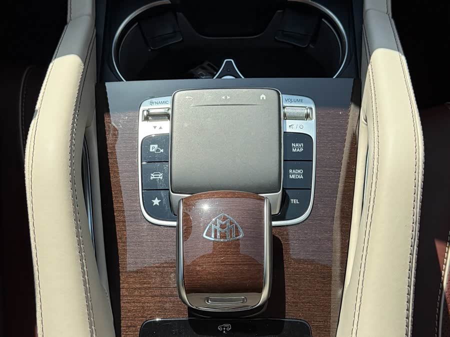 Mercedes-Benz Maybach GLS 2022 #10 Mercedes-Benz Maybach GLS 2022 صورة سيارة #10