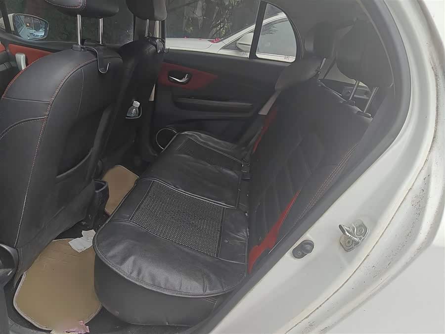 Haval H1 2015 car image #10