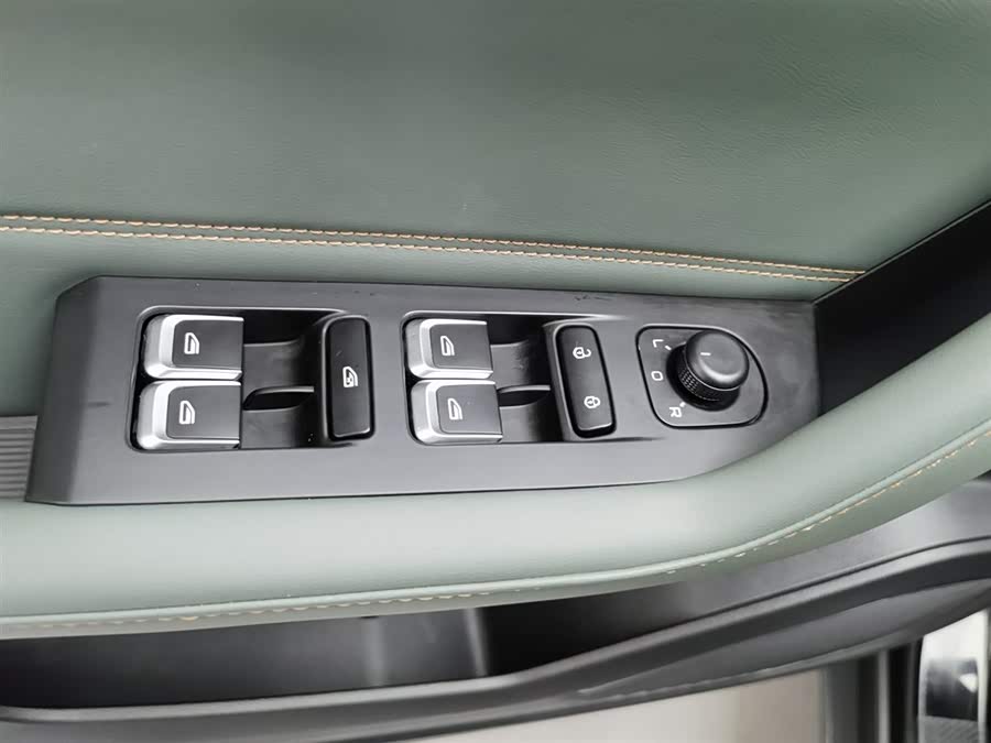 GEELY Okavango L 2024 car image #10