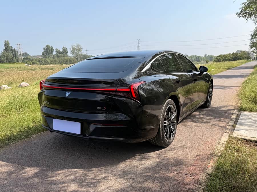 哪吒汽车 哪吒S 2023 #10 哪吒汽车 哪吒S 2023 汽车图片 #10